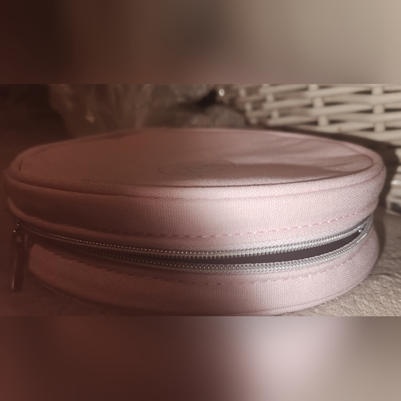 Chanel Pink Round Accessory - Picture 3 of 8
